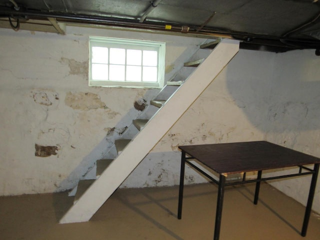1326 N 11th St, Sheboygan, WI 53081 - basement featuring stairs