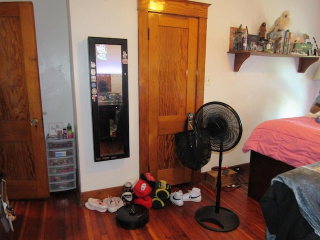 616 N 14th St, Sheboygan, WI 53081 - bedroom featuring wood finished floors