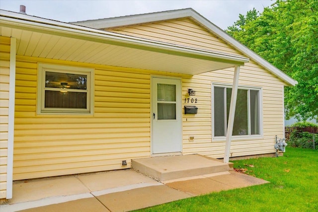 1702 Rae Ln, Madison, WI 53711 - property entrance