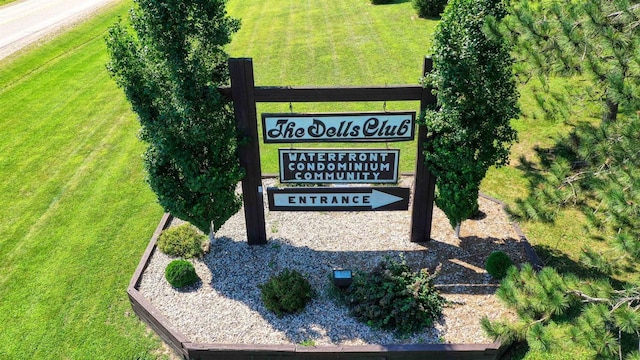 8 Balsam Trl, Wisconsin Dells, WI 53965 - exterior view