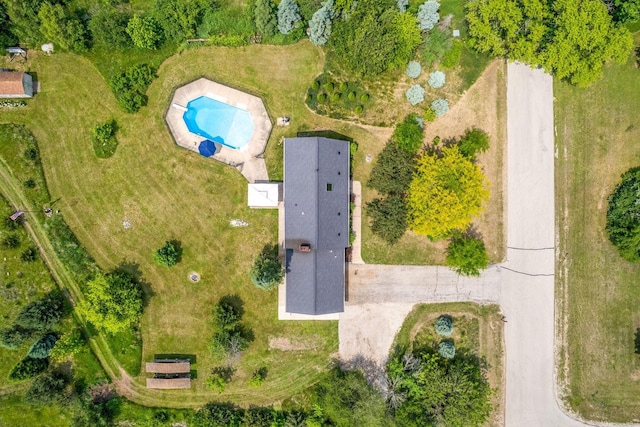 W330S7517 Split Rail Dr, Mukwonago, WI 53149 - aerial view of a pool area