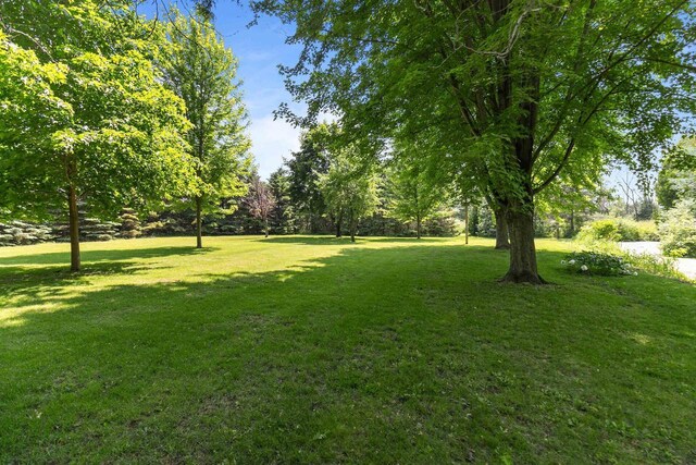 Black Wolf Point Rd, Oshkosh, WI 54902