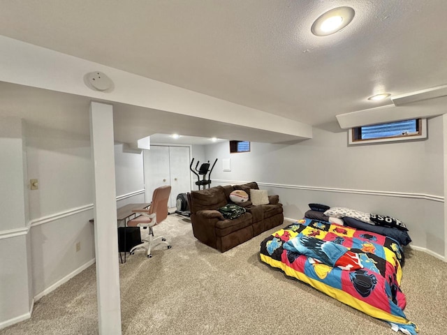 501 Hartridge Dr, Hartland, WI 53029 - game room featuring carpet and a textured ceiling