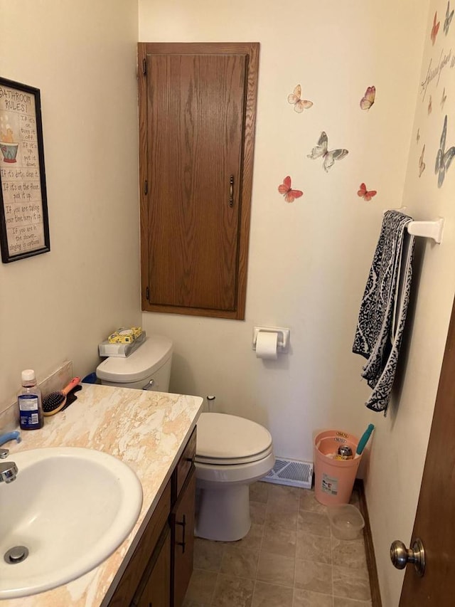 2712 Woodridge Ln, Waukesha, WI 53188 - bathroom featuring vanity and tile patterned floors