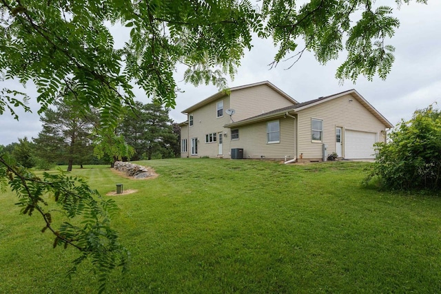 4114 Sheard Rd, Dover, WI 53139 - back of property featuring a yard and a garage
