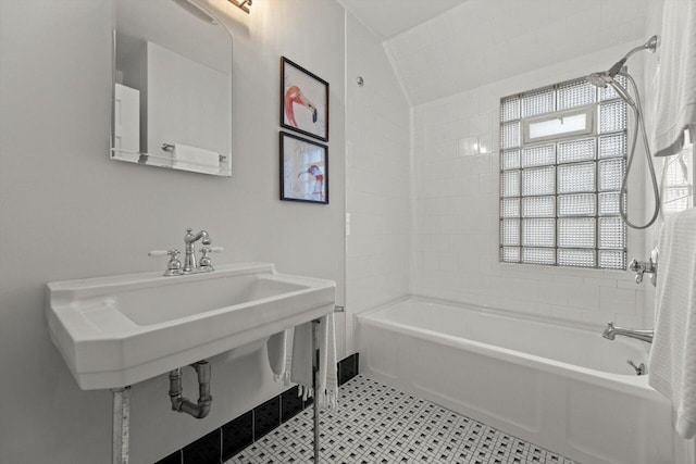 6123 N Berkeley Blvd, Whitefish Bay, WI 53217 - full bathroom with shower / tub combination