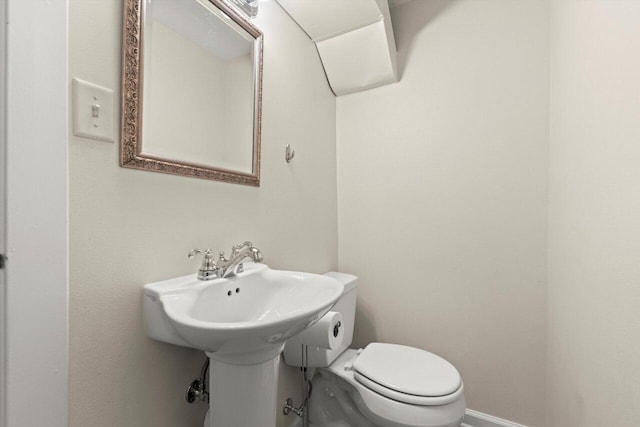 6123 N Berkeley Blvd, Whitefish Bay, WI 53217 - bathroom with toilet and baseboards