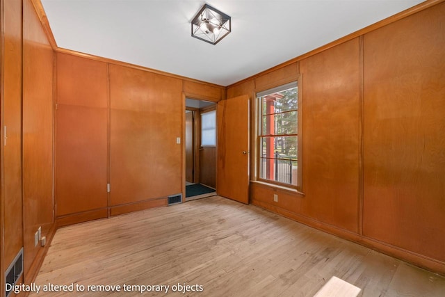 452 Woodland Dr, Wisconsin Rapids, WI 54494 - entryway with wood finished floors