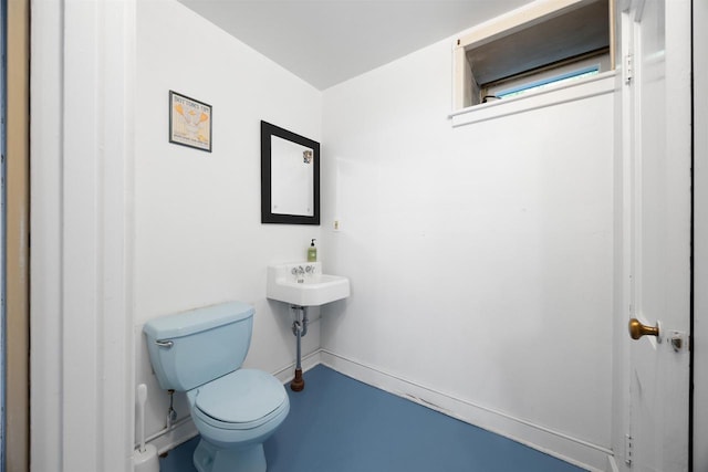 452 Woodland Dr, Wisconsin Rapids, WI 54494 - half bathroom featuring toilet and baseboards