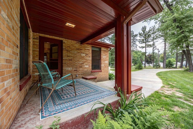 452 Woodland Dr, Wisconsin Rapids, WI 54494 - view of covered porch
