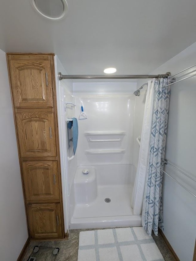 219 Guenther St, Oshkosh, WI 54902 - full bathroom featuring a shower with curtain