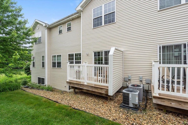 3869 Maple Grove Dr, Madison, WI 53719 - rear view of property with a deck and a yard