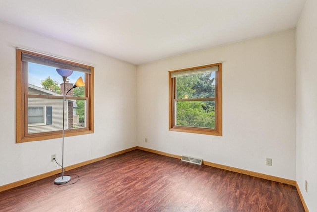 10268 W Parkedge Cir, Franklin, WI 53132 - unfurnished room featuring wood finished floors and baseboards