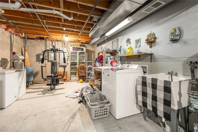 10525 Voight Rd, Fall Creek, WI 54742 - unfinished below grade area with independent washer and dryer