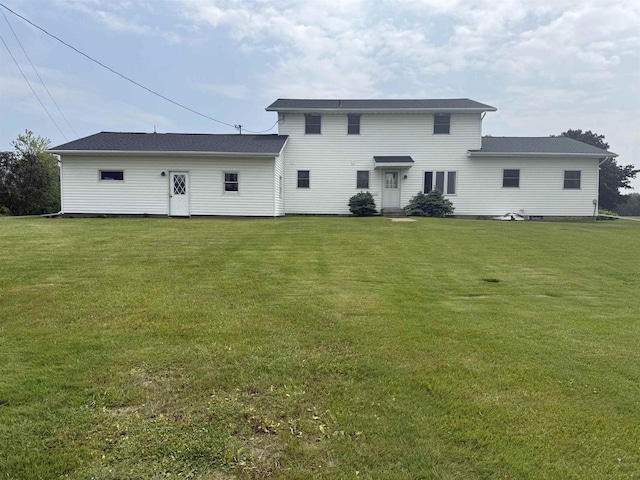 8478 N Brown County Line Rd, Pulaski, WI 54162 - rear view of property with a yard
