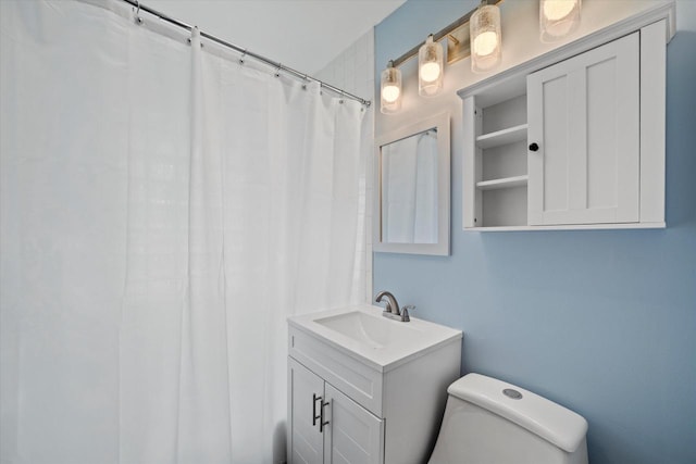 165 N 72nd St, Milwaukee, WI 53213 - full bathroom with vanity and a shower with curtain