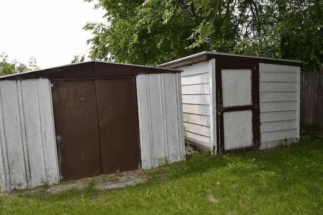 653 Grant St, Wonewoc, WI 53968 - view of shed