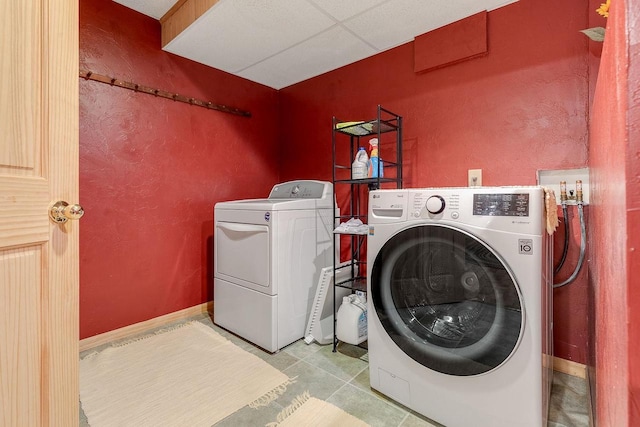 431 Ridgeway Dr, Brillion, WI 54110 - laundry area with washer and clothes dryer