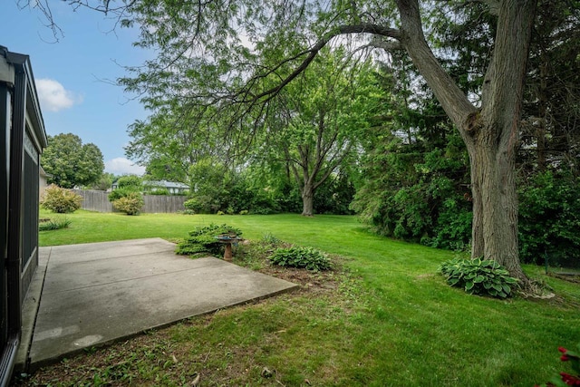 5325 Linden Cir, Racine, WI 53406 - view of yard with a patio