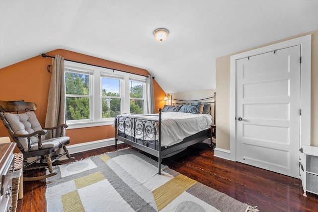 3715 N 2nd St, Milwaukee, WI 53212 - bedroom featuring wood finished floors and lofted ceiling