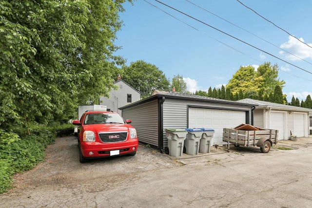 3352 S Adams Ave, Milwaukee, WI 53207 - view of garage