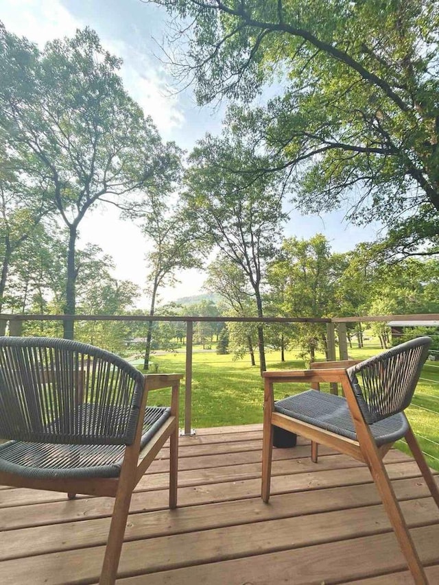 5869 Country Club Rd, Houston, MN 55943 - deck with a yard