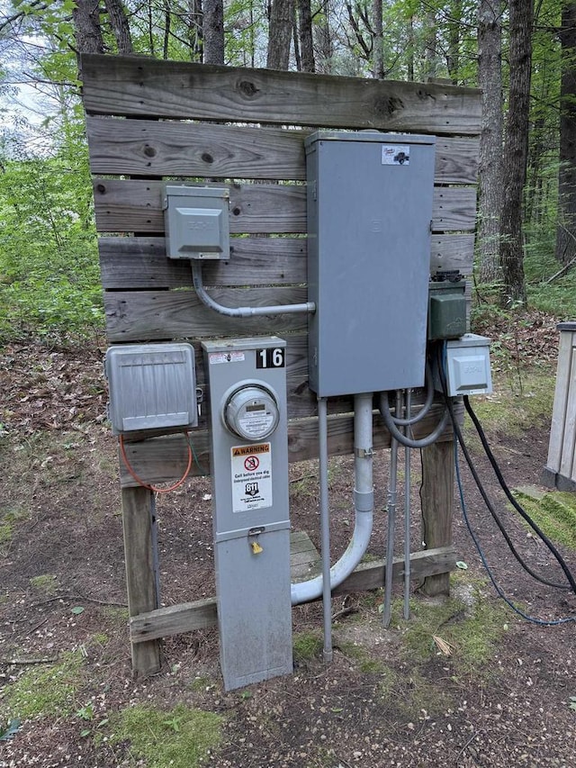 N1640 Sundance Ln, Keshena, WI 54135