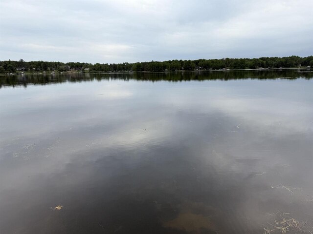 N1640 Sundance Ln, Keshena, WI 54135