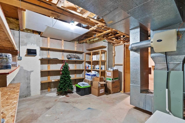 2510 Hillside Heights Dr, Green Bay, WI 54311 - view of unfinished basement