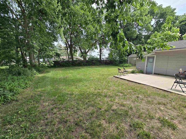 1131 6th St, Beloit, WI 53511 - view of yard featuring a patio area