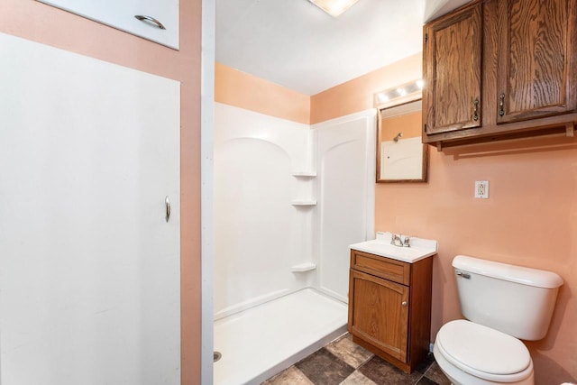 1647 Loomis St, La Crosse, WI 54603 - full bath featuring vanity and a shower