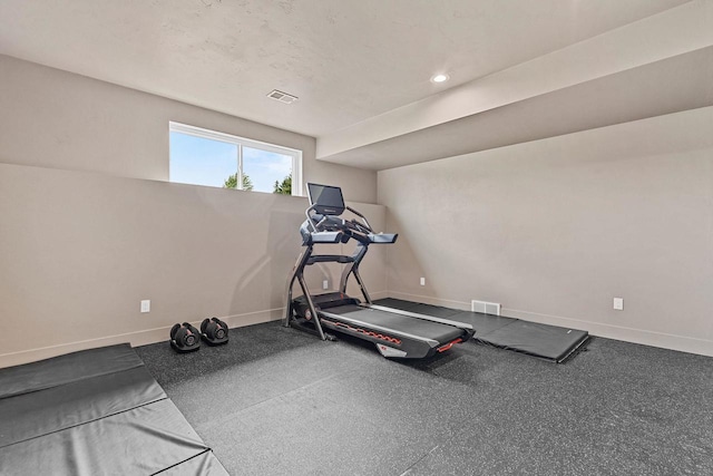 7205 N Trinity Ct, Appleton, WI 54913 - exercise area featuring baseboards and recessed lighting