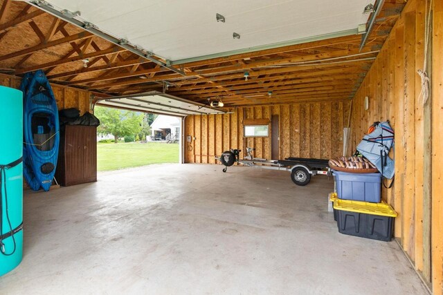 N7861 Lakeshore Dr, Fond Du Lac, WI 54937 - view of garage