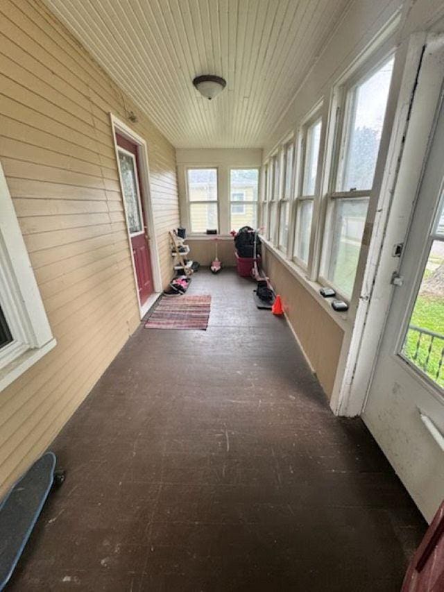 1820 Plymouth St, Oshkosh, WI 54901 - view of sunroom