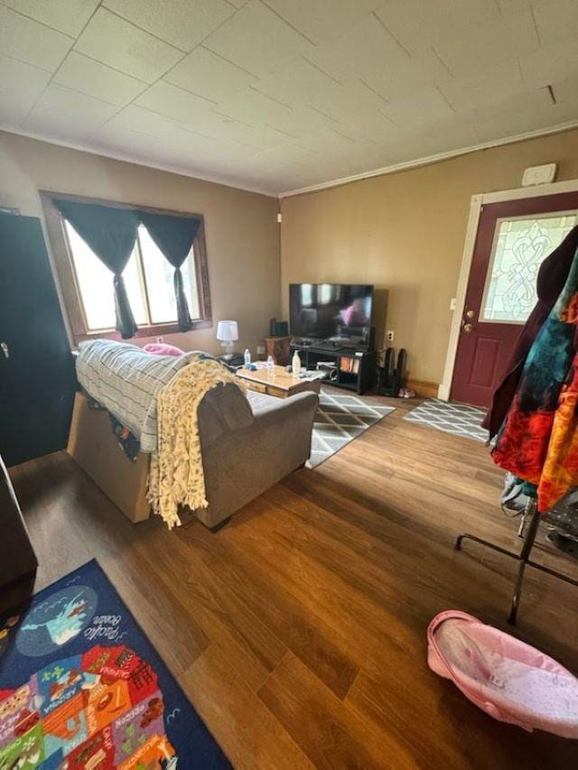 1820 Plymouth St, Oshkosh, WI 54901 - bedroom featuring wood finished floors and ornamental molding