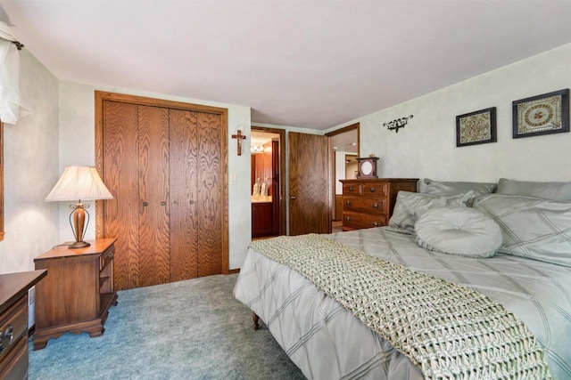 2213 Sunrise Dr, Appleton, WI 54914 - bedroom featuring carpet floors and ensuite bath