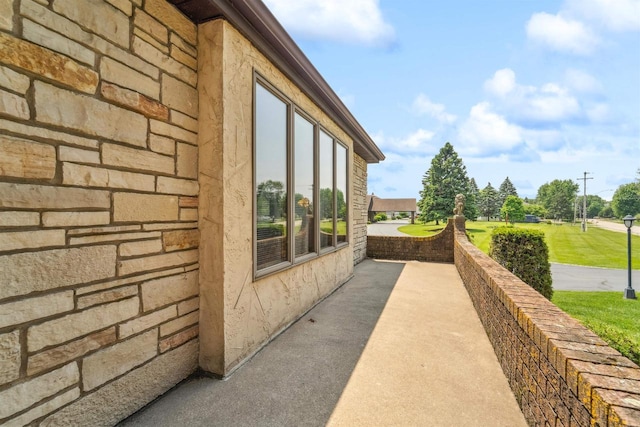 2213 Sunrise Dr, Appleton, WI 54914 - view of patio