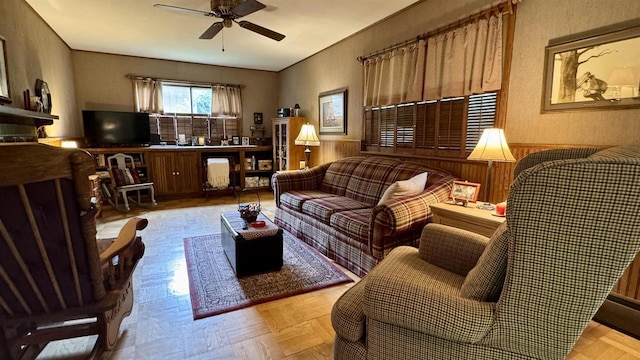 3218 N 13th St, Wausau, WI 54403 - living area with ceiling fan