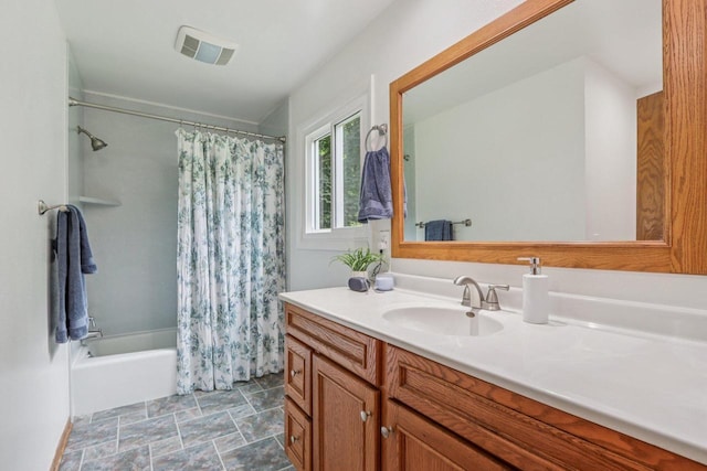 S83W27815 Beaver Trl, Mukwonago, WI 53149 - full bath featuring vanity and shower / bath combination with curtain