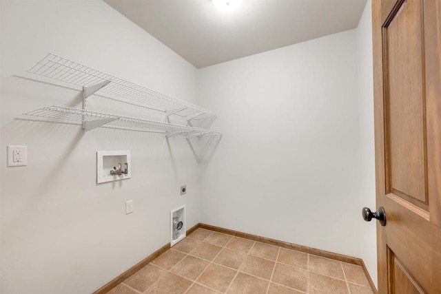 4815 Isabella Cir, Oneida, WI 54155 - laundry area with hookup for an electric dryer and washer hookup
