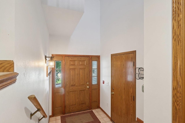 735 Cherokee Path, Lake Mills, WI 53551 - entryway with high vaulted ceiling and baseboards