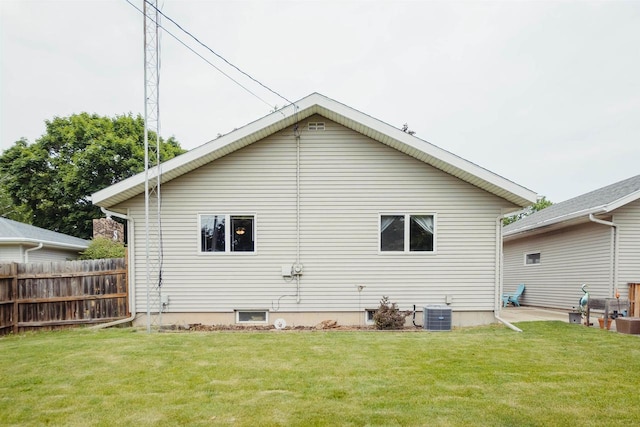 215 Marcoe St, Fond Du Lac, WI 54937 - back of property