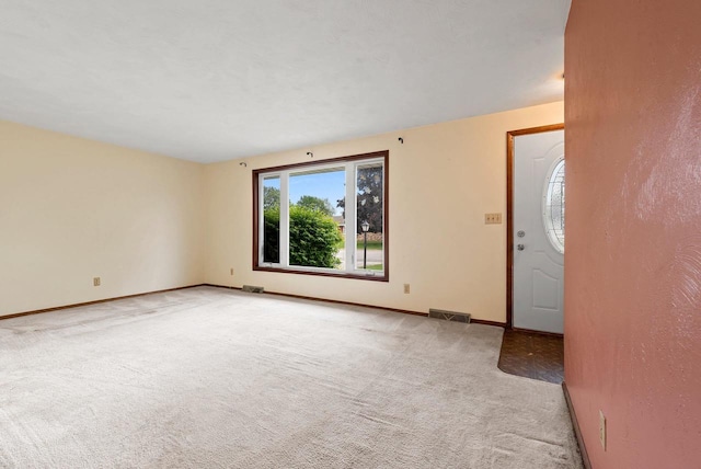 1517 Navarino St, Algoma, WI 54201 - unfurnished room with light colored carpet and baseboards