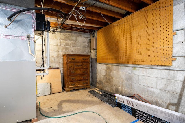 9600 W Debbie Ln, Milwaukee, WI 53224 - unfinished basement featuring heating unit