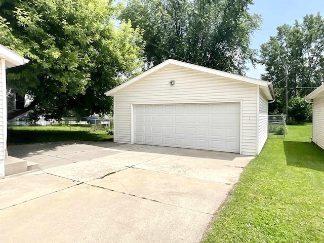 154 W Arndt St, Fond Du Lac, WI 54935 - view of detached garage