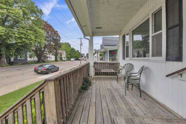 615 Ogden St, Marinette, WI 54143 - view of porch