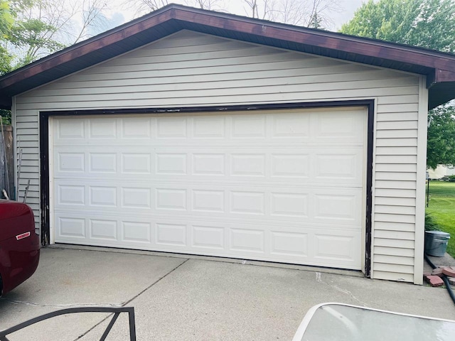 2266 Allerton Dr, Oshkosh, WI 54904 - view of detached garage