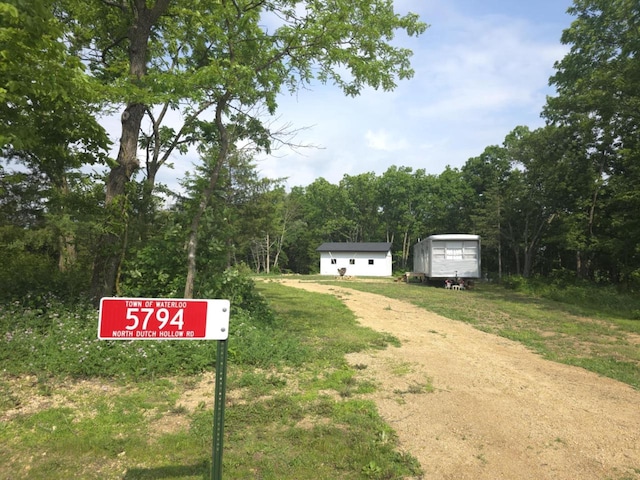 5794 N Dutch Hollow Rd, Potosi, WI 53820