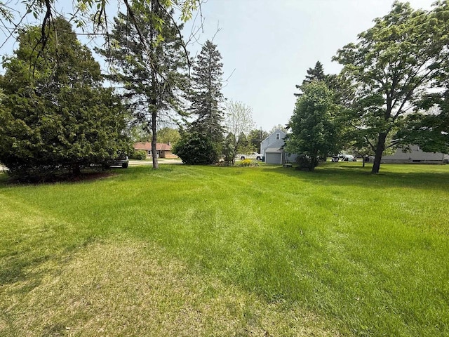 Gladstone St, Marinette, WI 54143