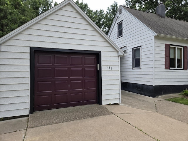 131 Crestview Ln, Nekoosa, WI 54457 - detached garage with driveway